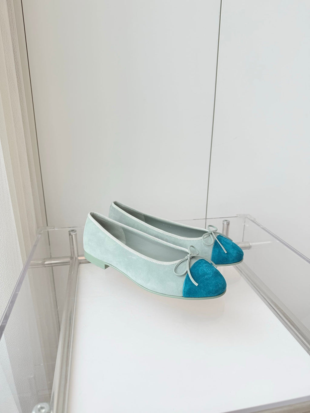 CHANEL BALLET FLAT IN CERULEAN BLUE MIX PEARL GRAY SUEDE
