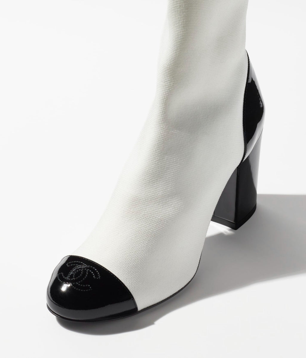 CHANEL SHORT BOOTS WHITE BLACK KNIT PATENT CALFSKIN